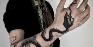 Arm, Hand, Cool, Tattoo, Design, Human, Pattern, Temporary tattoo, Finger, Elbow, 