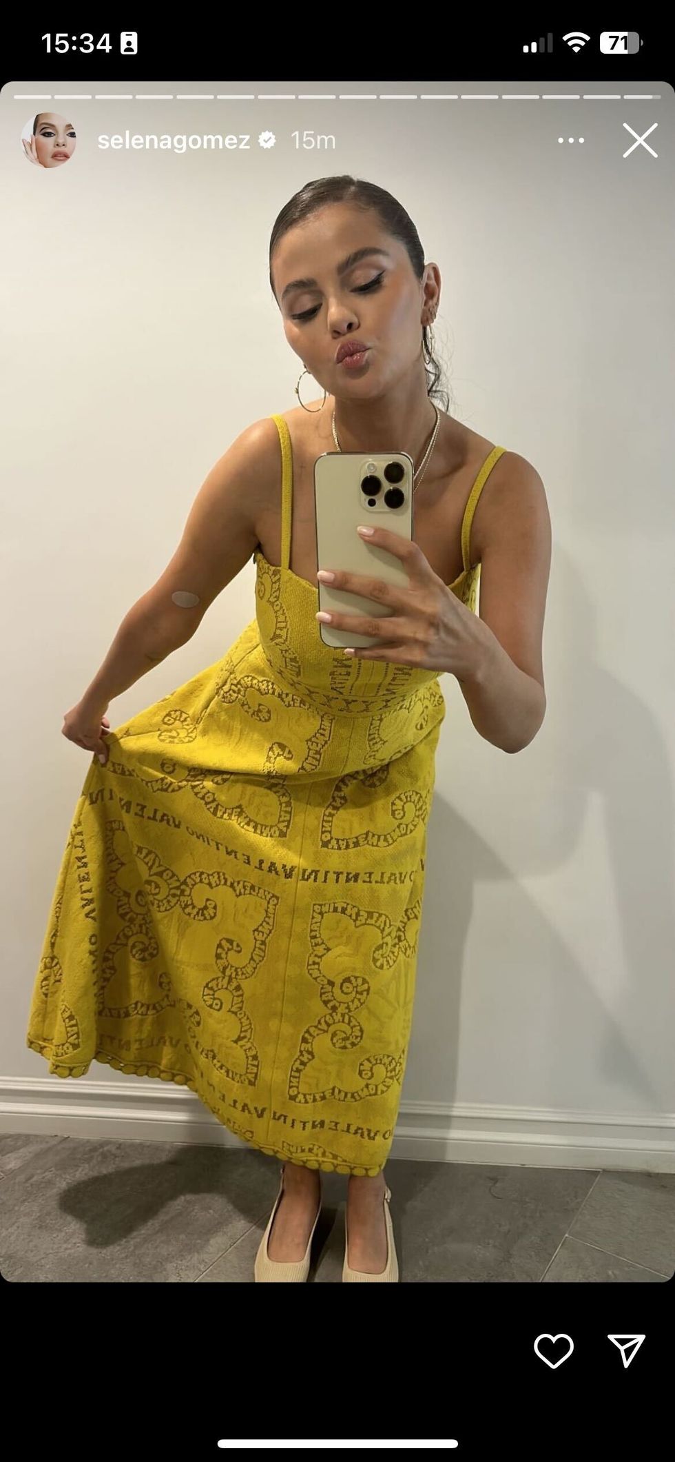 selena gomez in her yellow dress