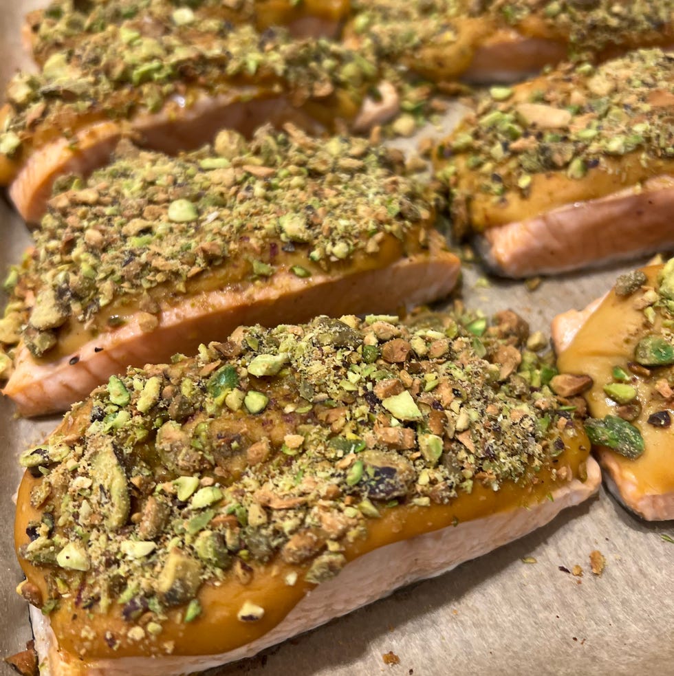 Baked salmon topped with pistachios for Best Seafood Delivery Services baked salmon topped with pistachios for best seafood delivery services