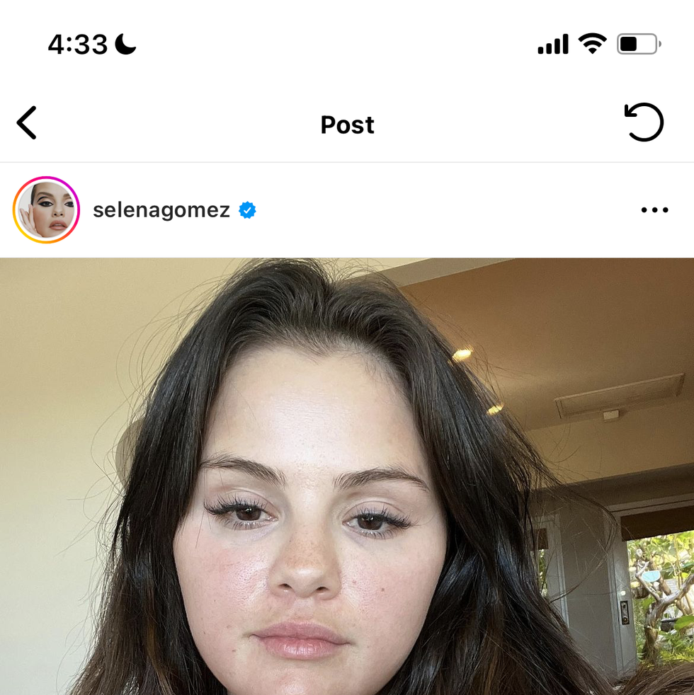 selena gomez no makeup selfie 2023