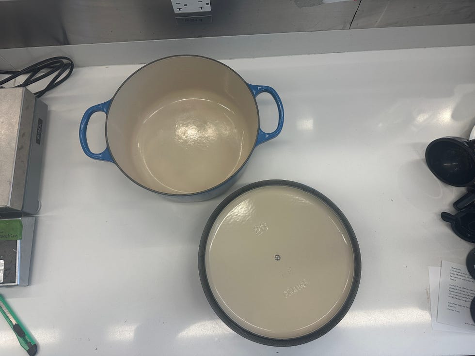 le creuset dutch oven opened up