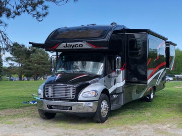 Land vehicle, Transport, Vehicle, Motor vehicle, Car, Mode of transport, RV, Commercial vehicle, Grass, Tree, 