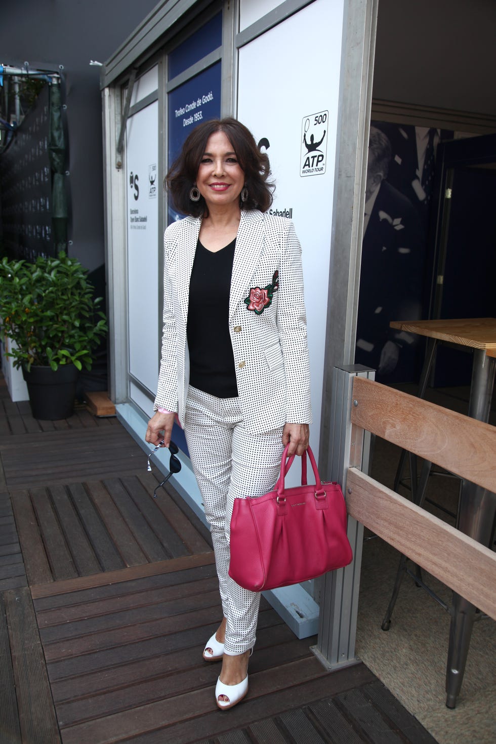 Clothing, White, Pink, Blazer, Fashion, Street fashion, Outerwear, Snapshot, Footwear, Jacket, 