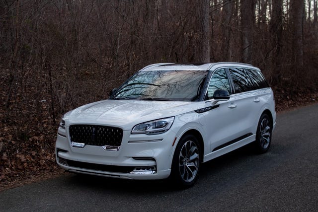 Lincoln Aviator Is the Best American Luxury Car in a Generation