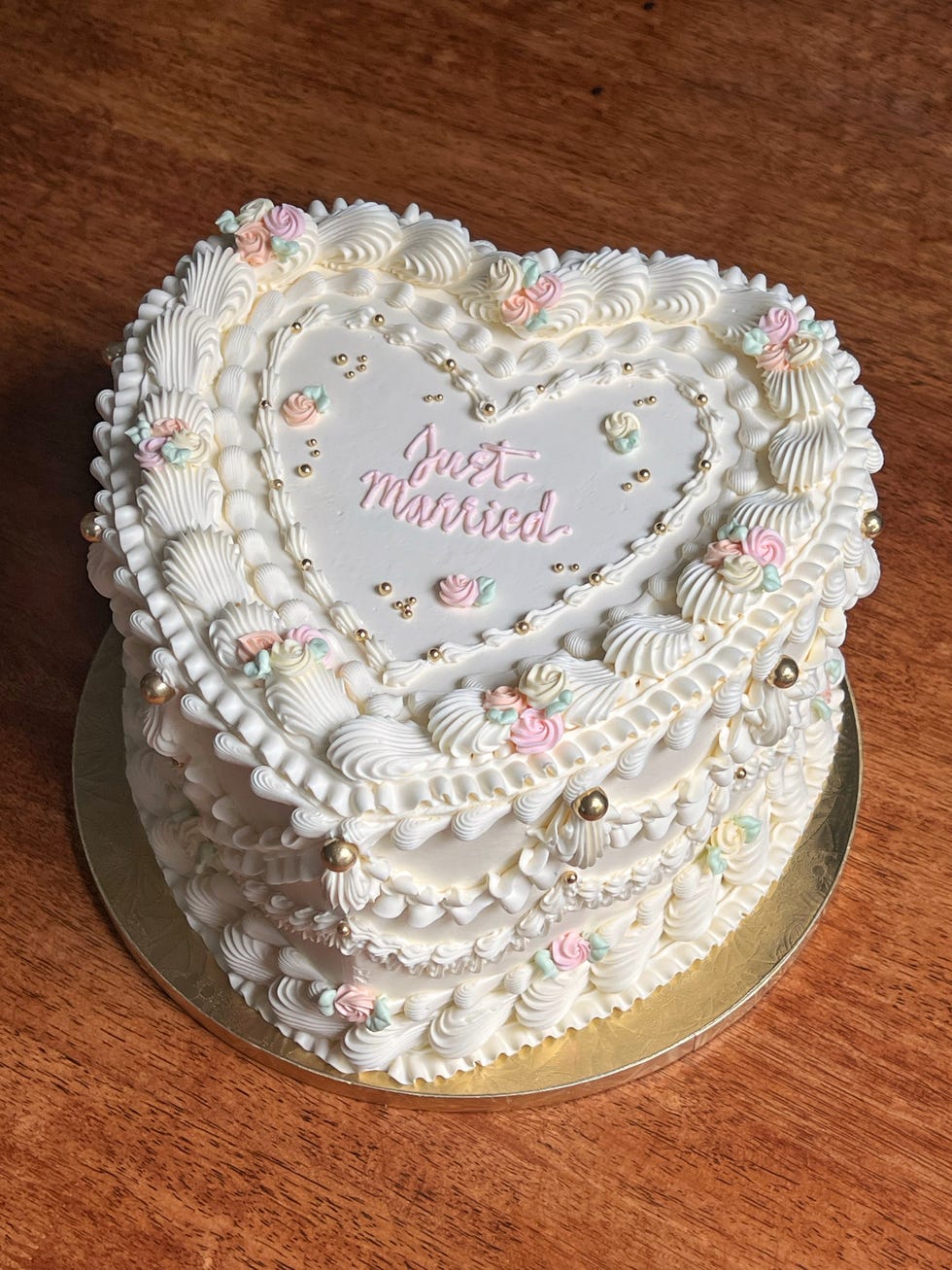 vintage style cakes