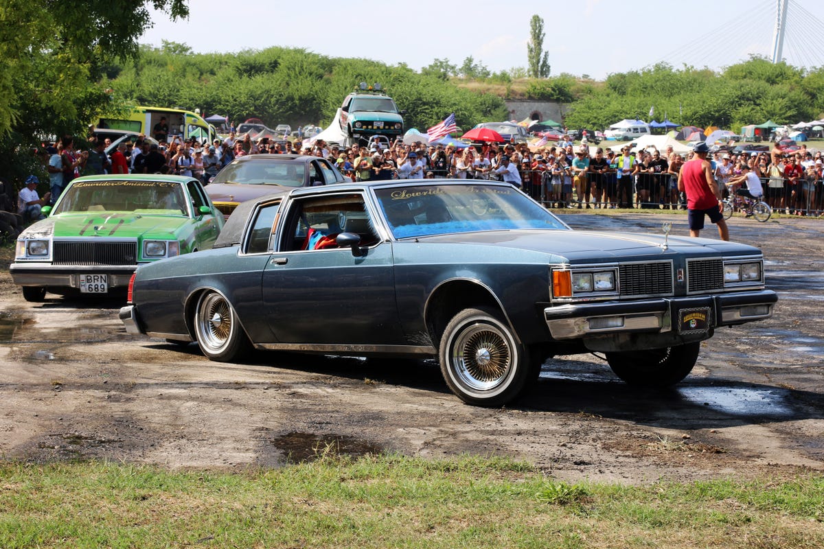 Hungary's American Car Show - The Lowriders