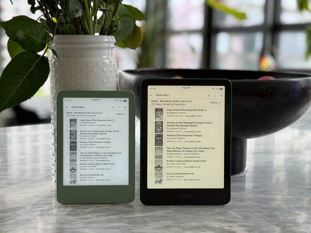amazon kindle vs kindle paperwhite