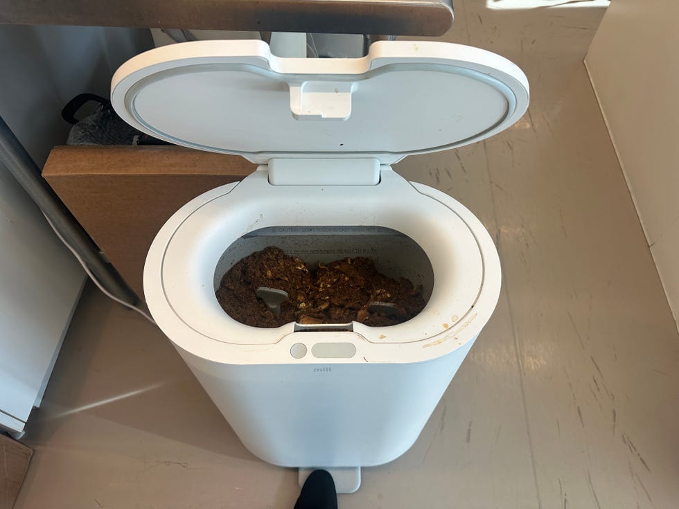kitchen compost with waste inside