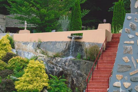 Stairs, Garden, Shrub, Water feature, Landscaping, 