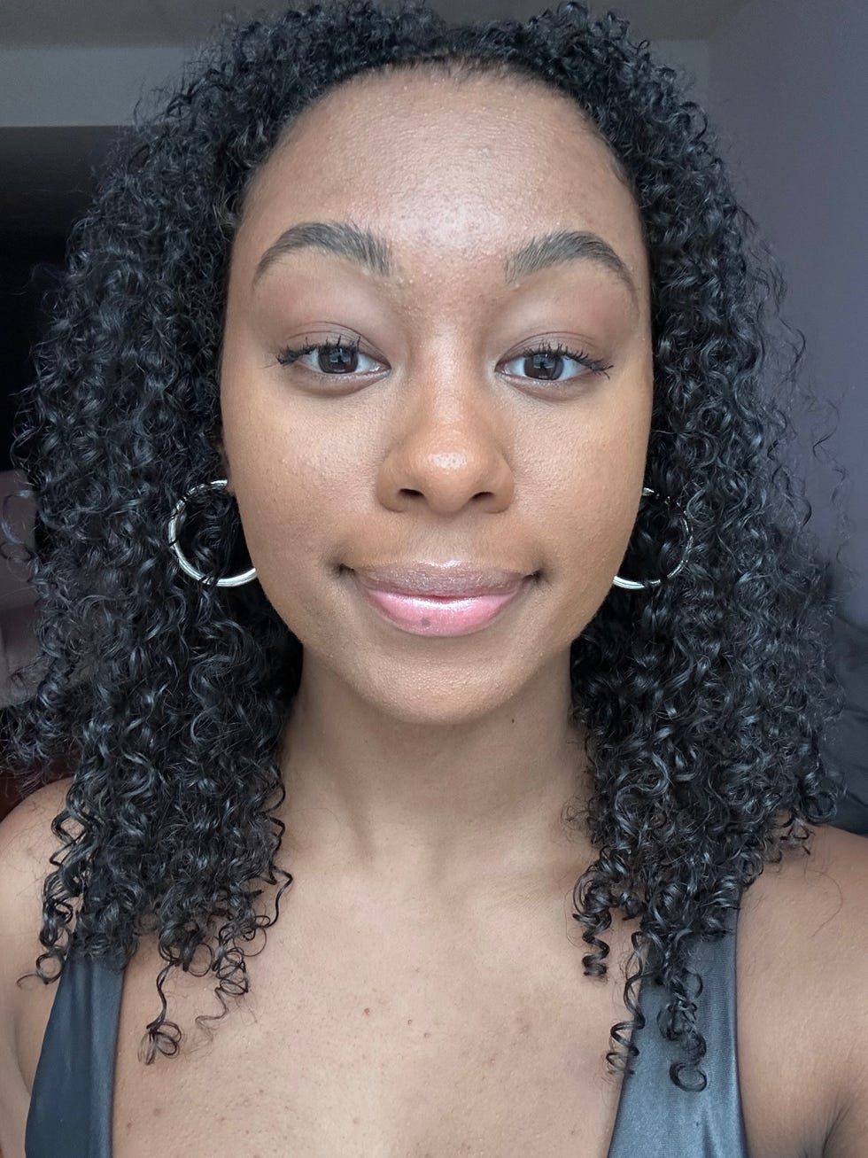 gh staff writer cameron jenkins wearing lash xtndr mascara in shade pitch black