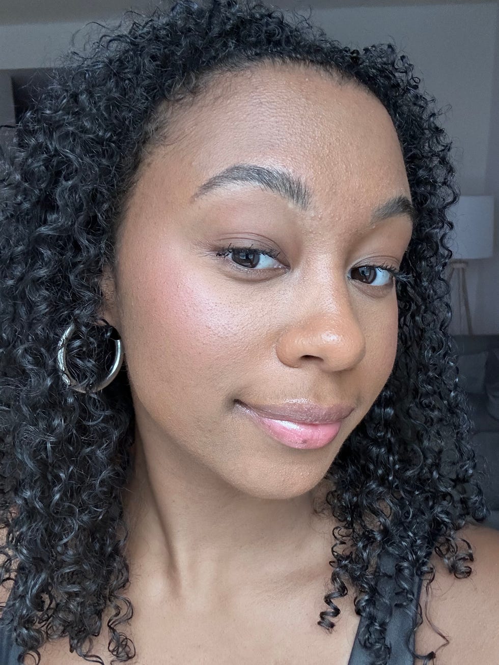 gh staff writer cameron jenkins wearing elf putty blush in shade maldives
