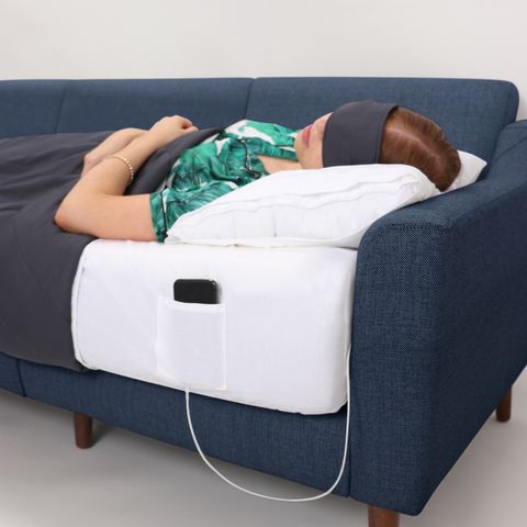 Burow S Sleep Kit Will Turn Your Sofa, How To Make A Couch Into Bed