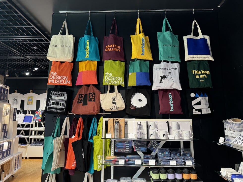 匿名配送 テレンスコンラン展会場限定Tシャツ Lサイズ 男女兼用 Terence Conran : Making Modern Britain | The Conran Shop（ザ