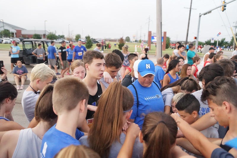 Crowd, People, Community, Youth, Event, Fun, Team, Recreation, Competition event, Audience, 