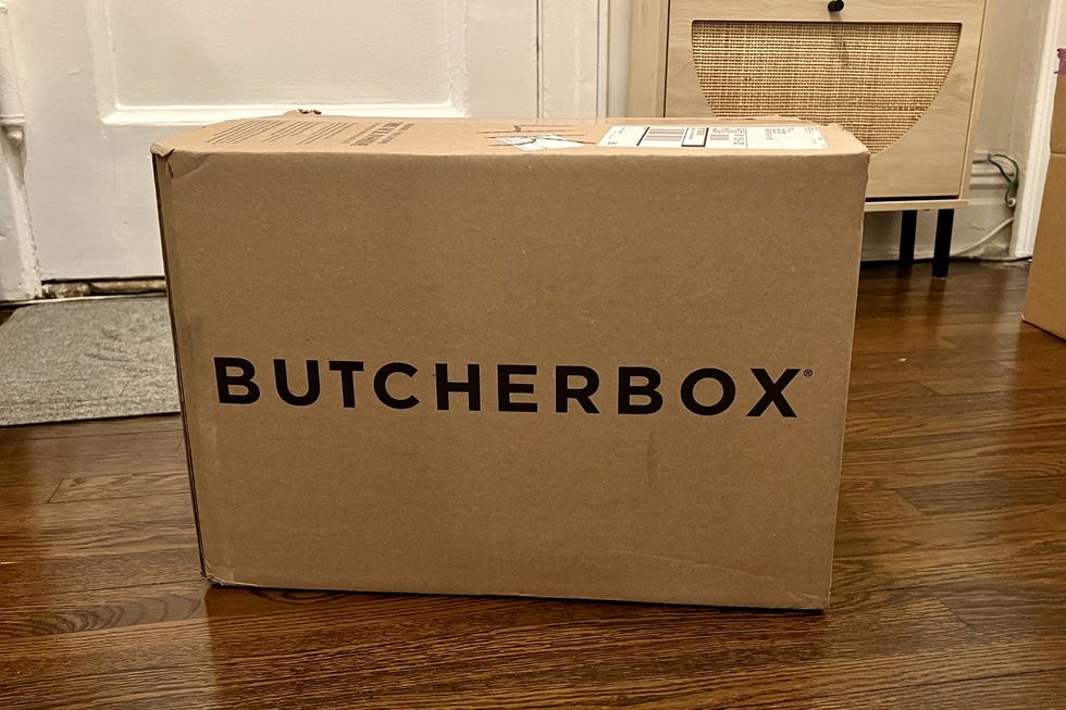 sassos unboxing a butcherbox delivery in her home
