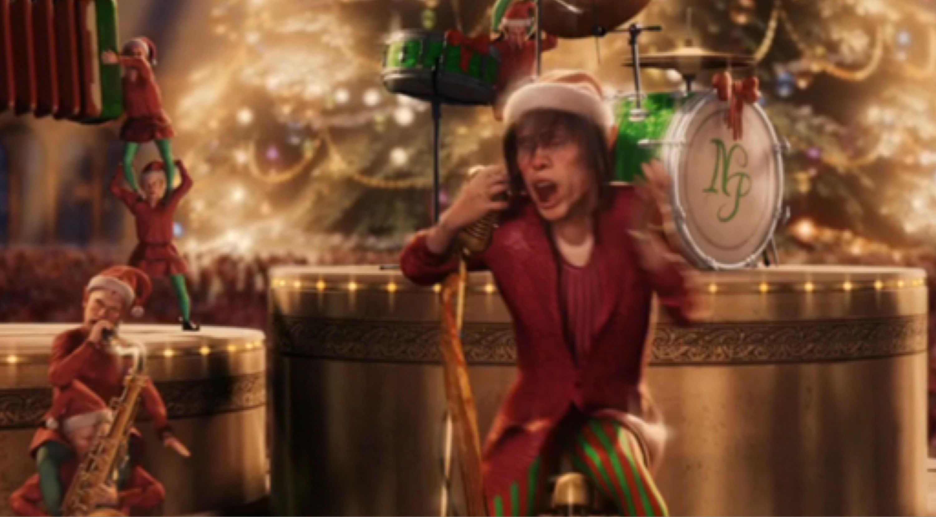 16 Celebs You Forgot Starred in Christmas Movies