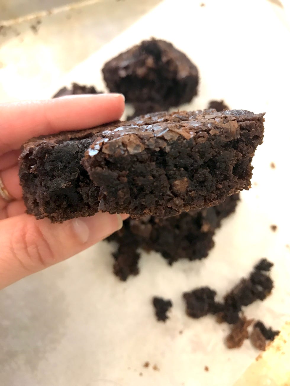 Chocolate brownie, Snack cake, Food, Dessert, Baked goods, Chocolate, Cuisine, Dish, Snack, Chocolate cake, 