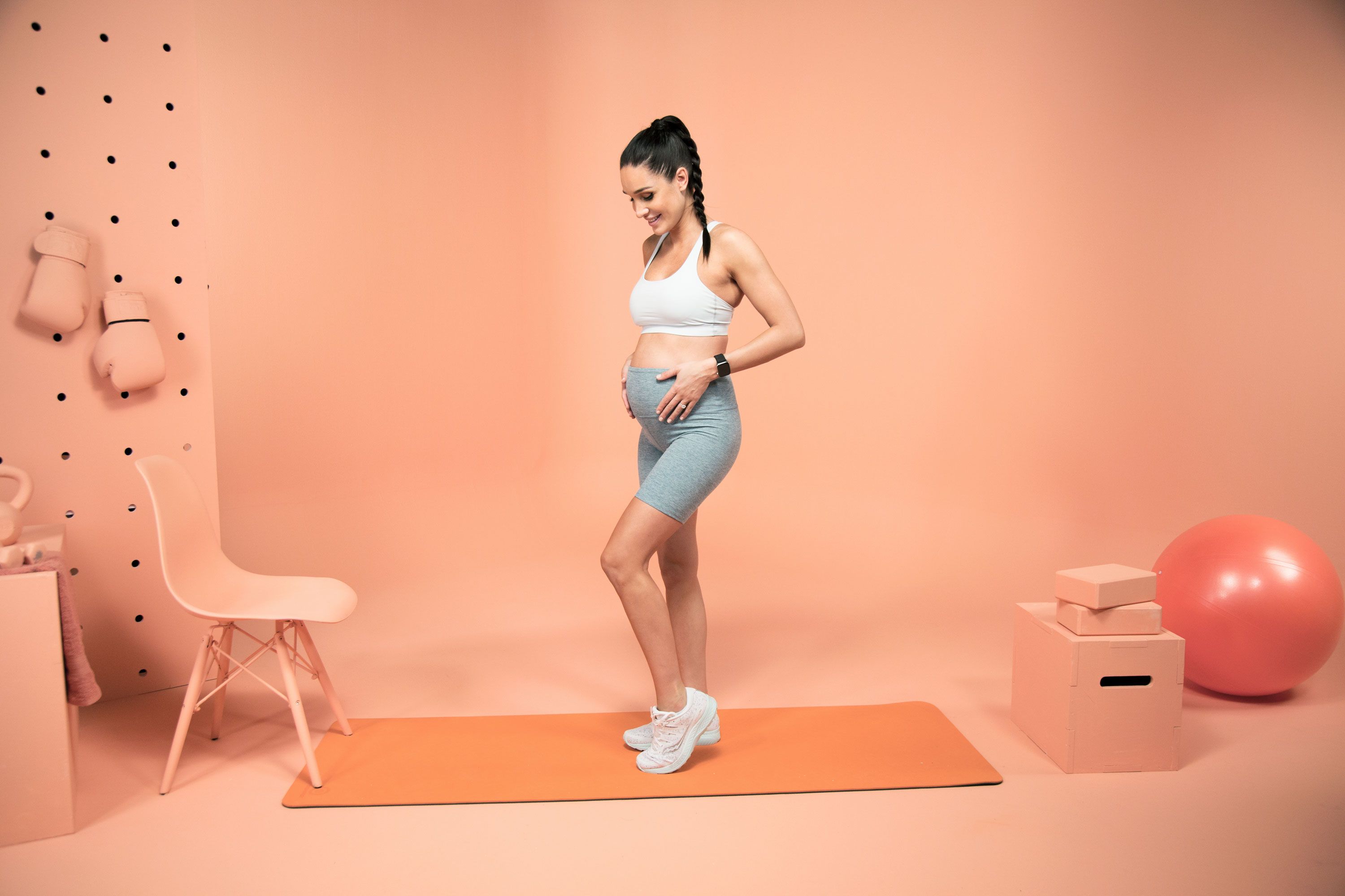 Kayla Itsines' Full-Body Pregnancy Workout Video