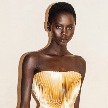 Contouring giambattista valli beauty look haute couture spring summer 2025
