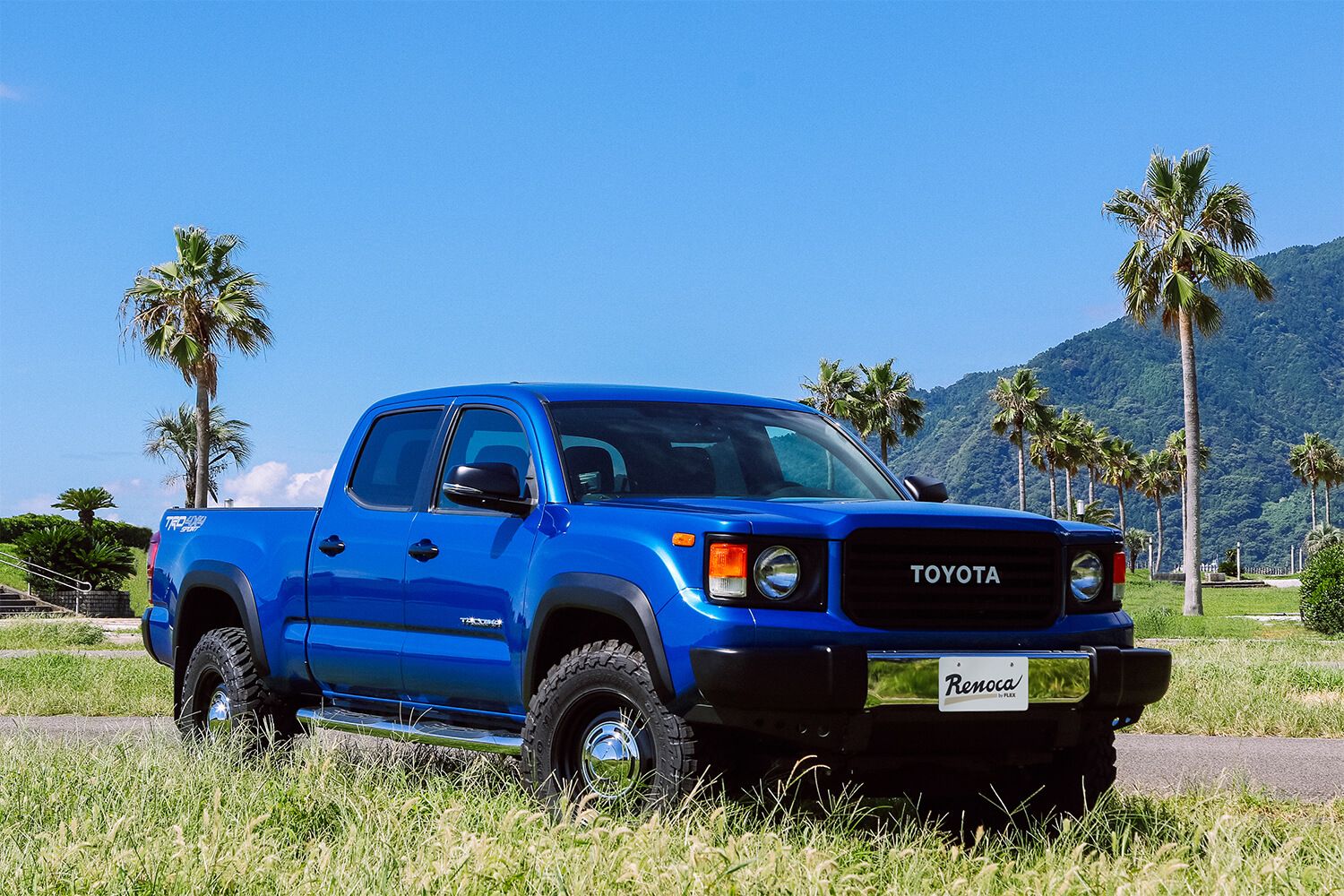 The Tacoma–Based Windansea Brings Retro Looks to Toyota's Truck