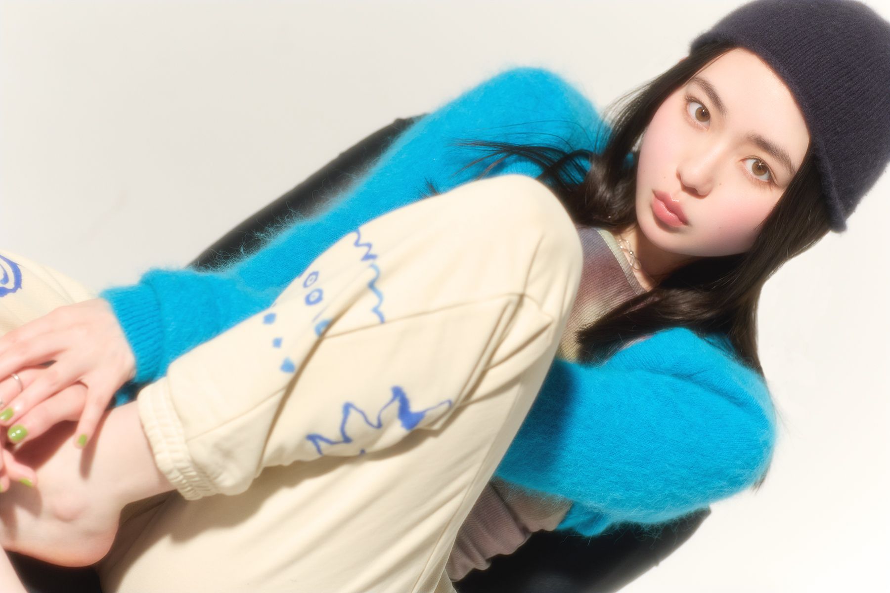 山田杏奈は“ゆるっと”Y2Kスタイルが気分！