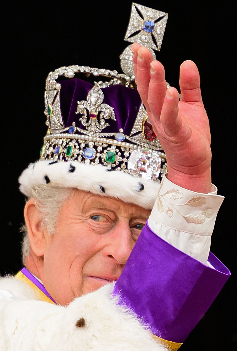 what crown did king charles wear