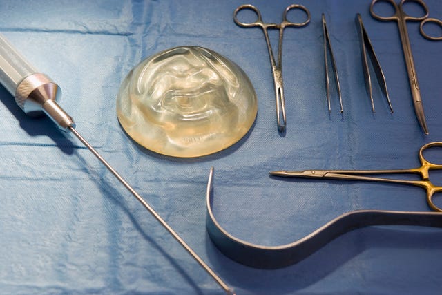 Encapsulamiento Mamario La Cara B De Los Implantes De Pecho