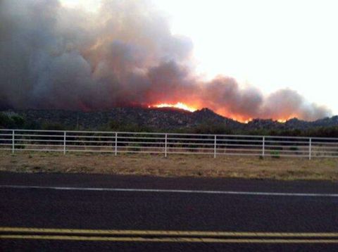 19 firefighters killed by fast moving wildfire in arizona