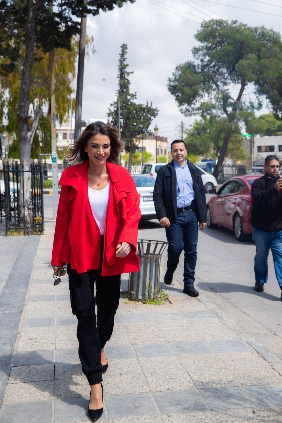 queen rania sighting out at old neighborhood in amman
