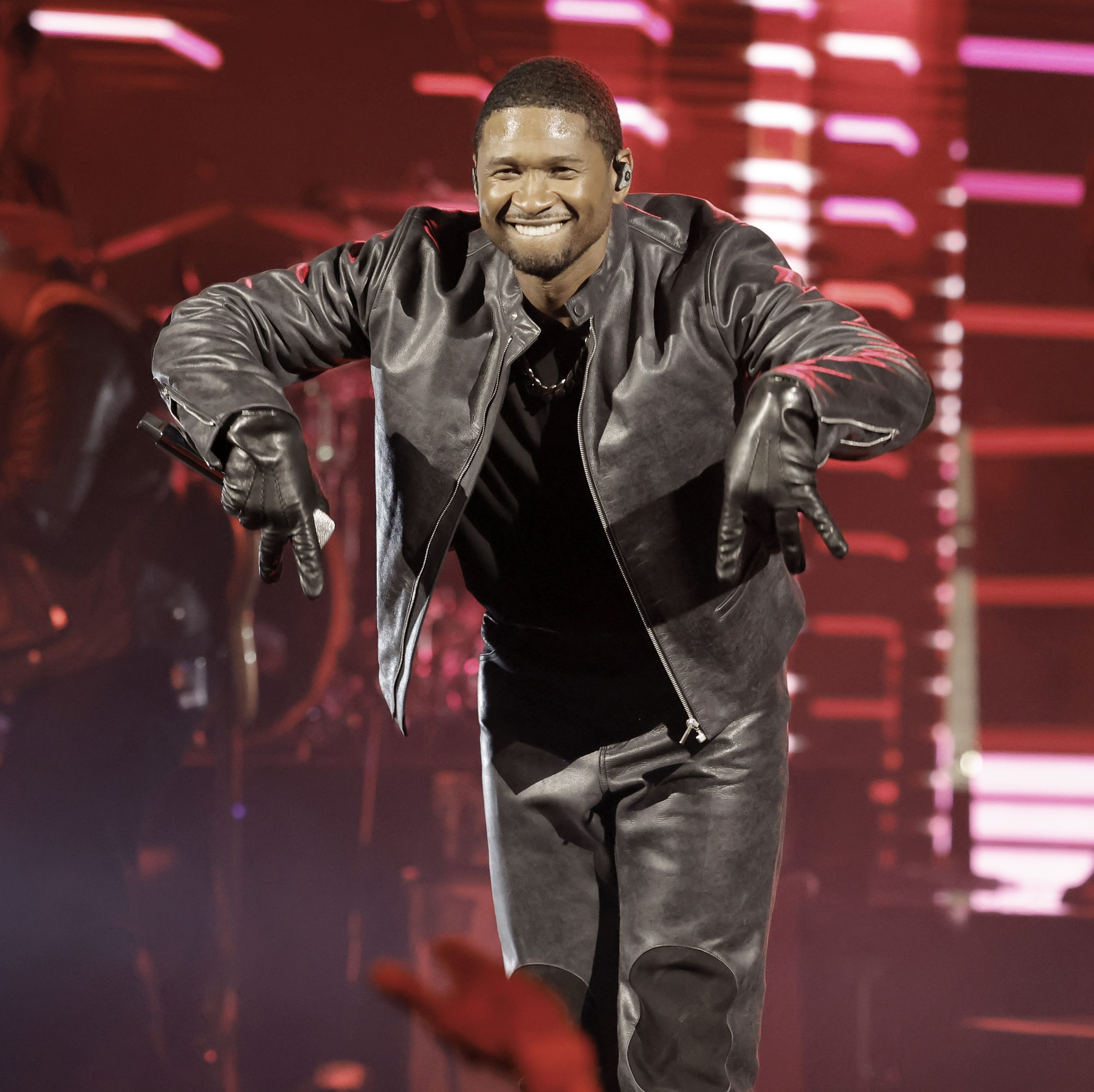 Usher's Wealth Is on a Whole Different Level Than Other Celebs