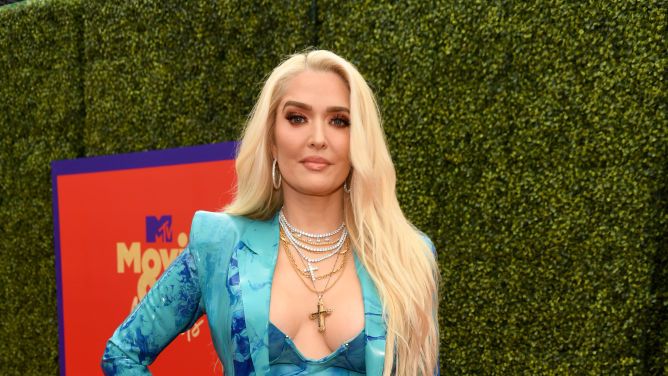 preview for Real Housewives Drama Doesn’t Keep Erika Jayne Up at Night | Under The CoversDefault