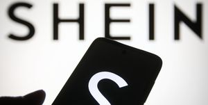 het logo van shein op een smartphone