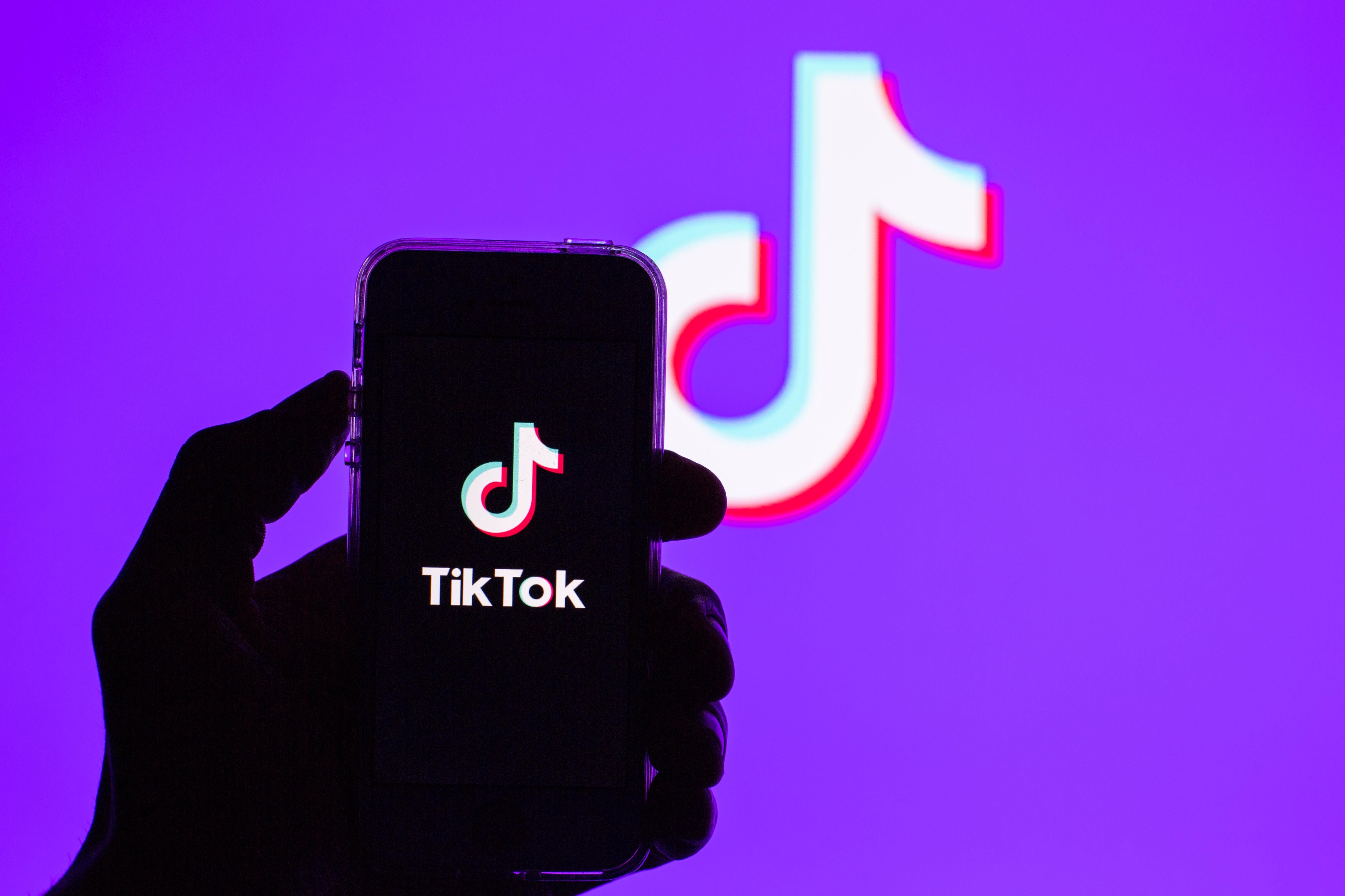 TikTok's Cedrik Lorenzen Opens Up About His Career and Love Life