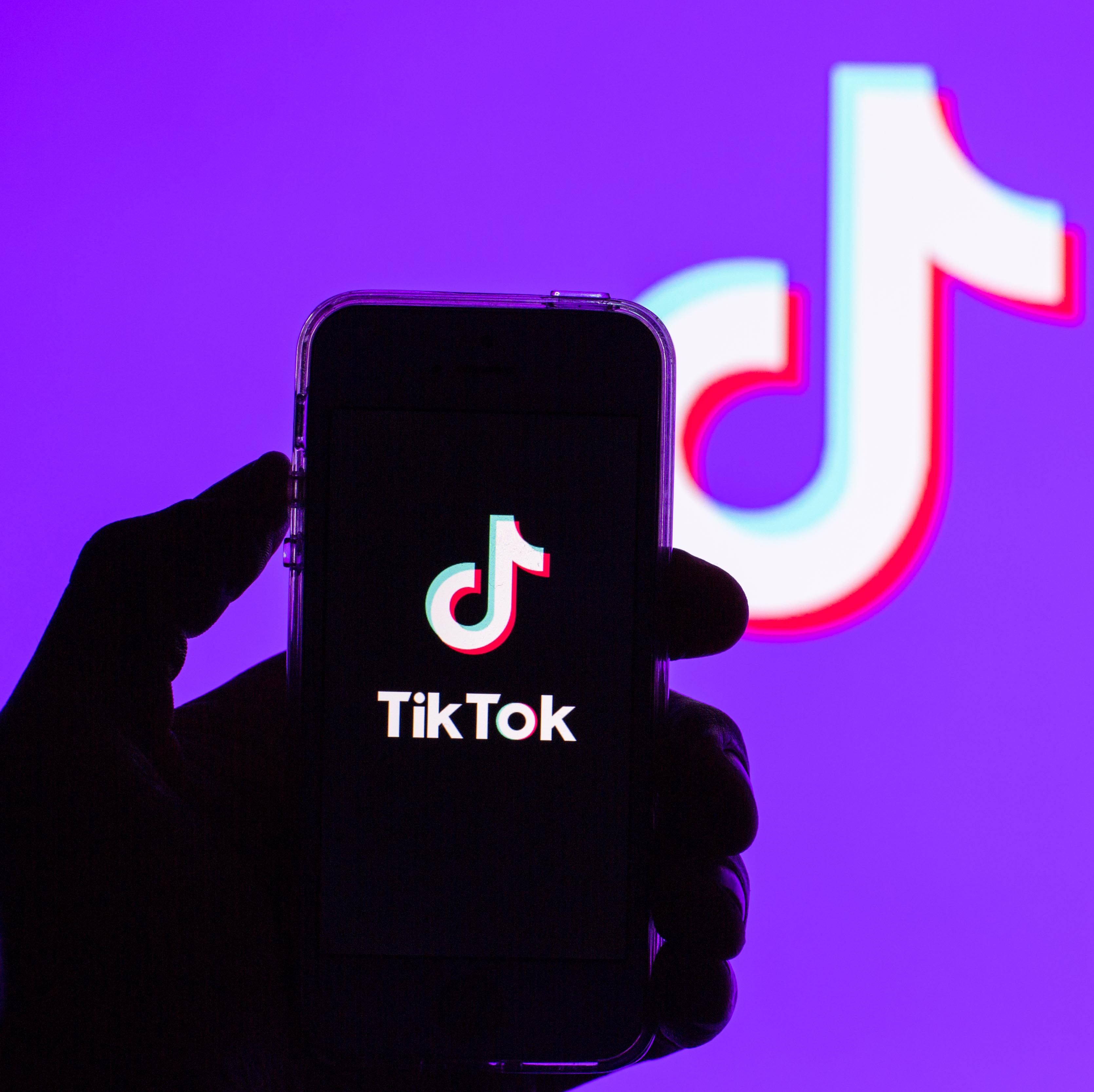 Here's How to Play TikTok Trivia (and Why It's Dominating Your FYP Right Now)