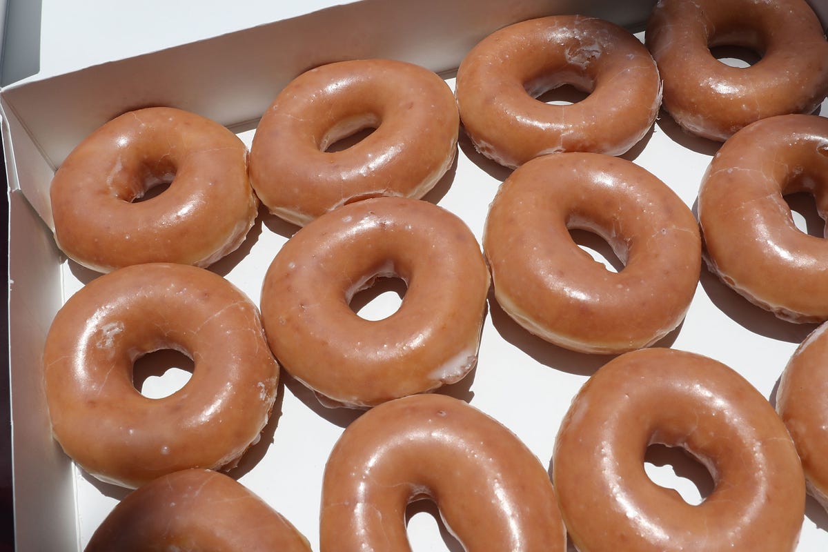 Krispy Kreme Is Giving Healthcare Workers 1 Dozens Through Labor Day