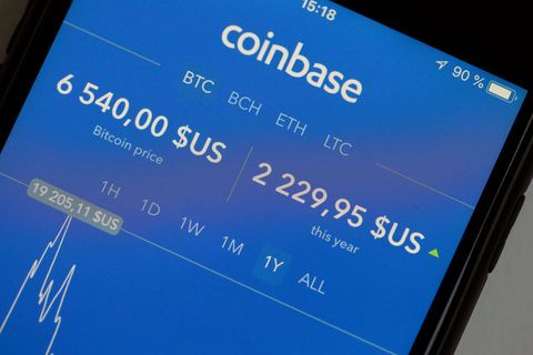 Coinbase Cryptocurrency Exchange Website : Illustration