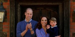 prins william, kate middleton, prins george, prinses charlotte en prins louis voor bbc children in need and comic relief 'big night in'
