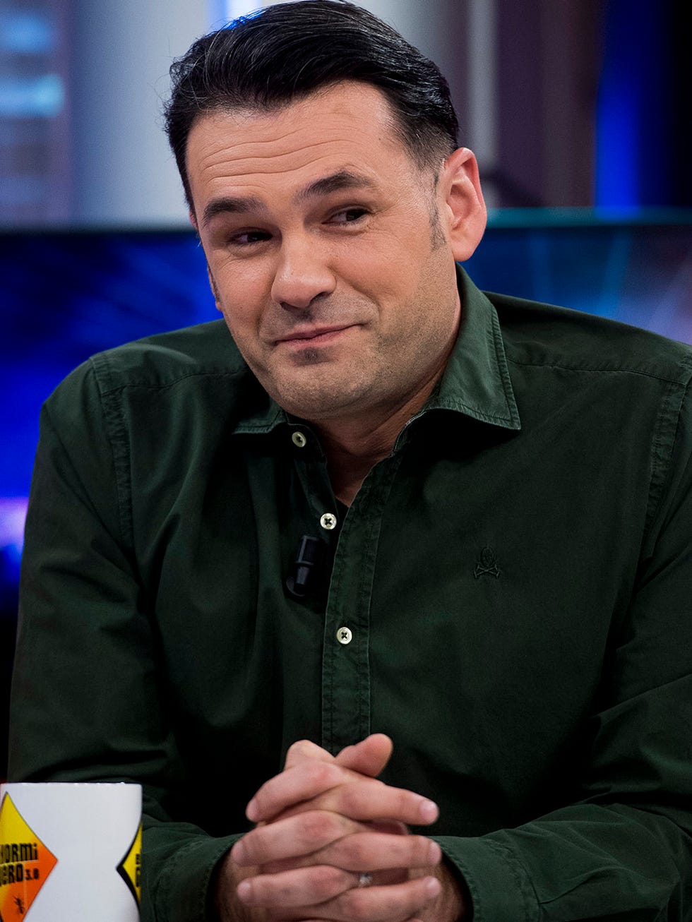 Spokesperson, Television presenter, Official, Gesture, 