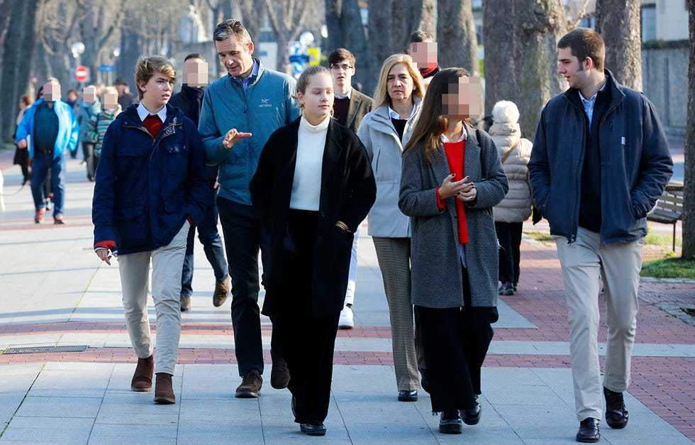 juan valentín con su familia en vitoria