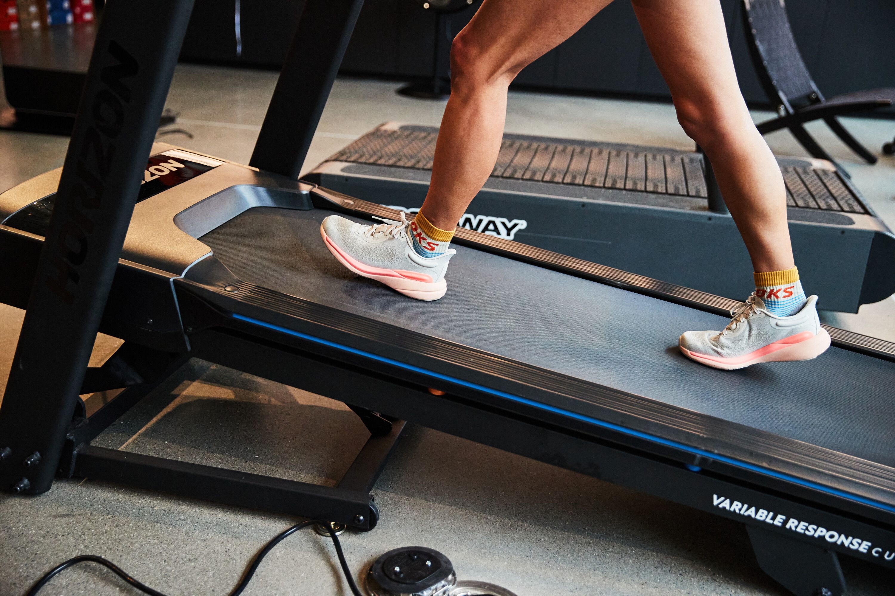 Best incline best sale walking treadmill