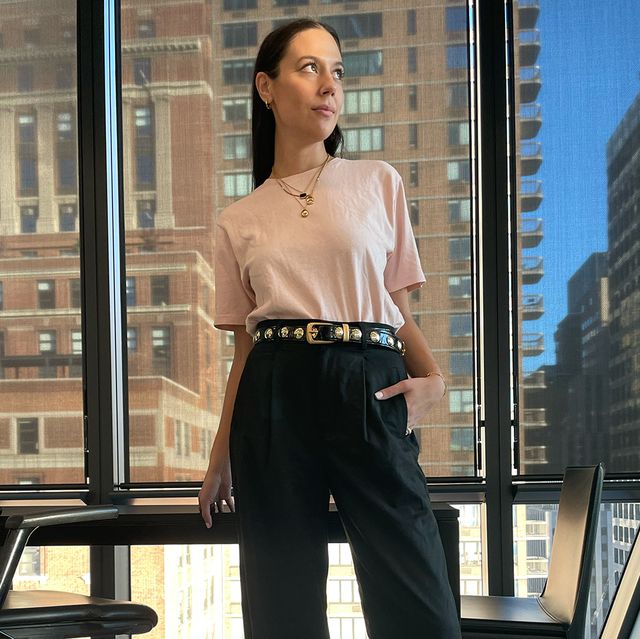 jalcyn alexandra cohen wears everlane pants to illustrate an everlane pants review 2022