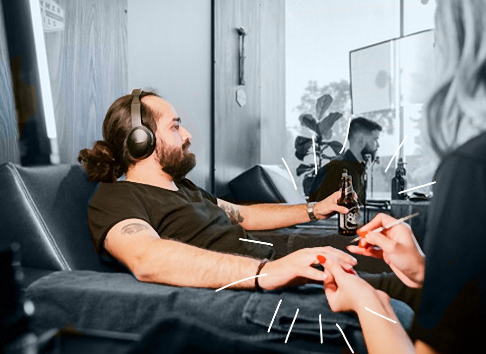New Nail Salon Lets Men Watch Sports While Getting Manicures