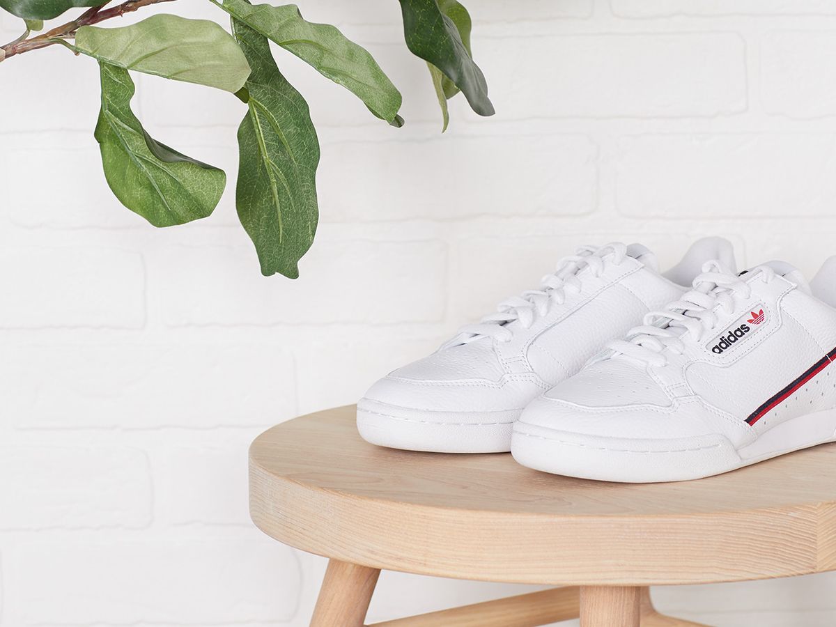 The Fresh White Sneaker That Everyone Can (and Should) Wear This Spring