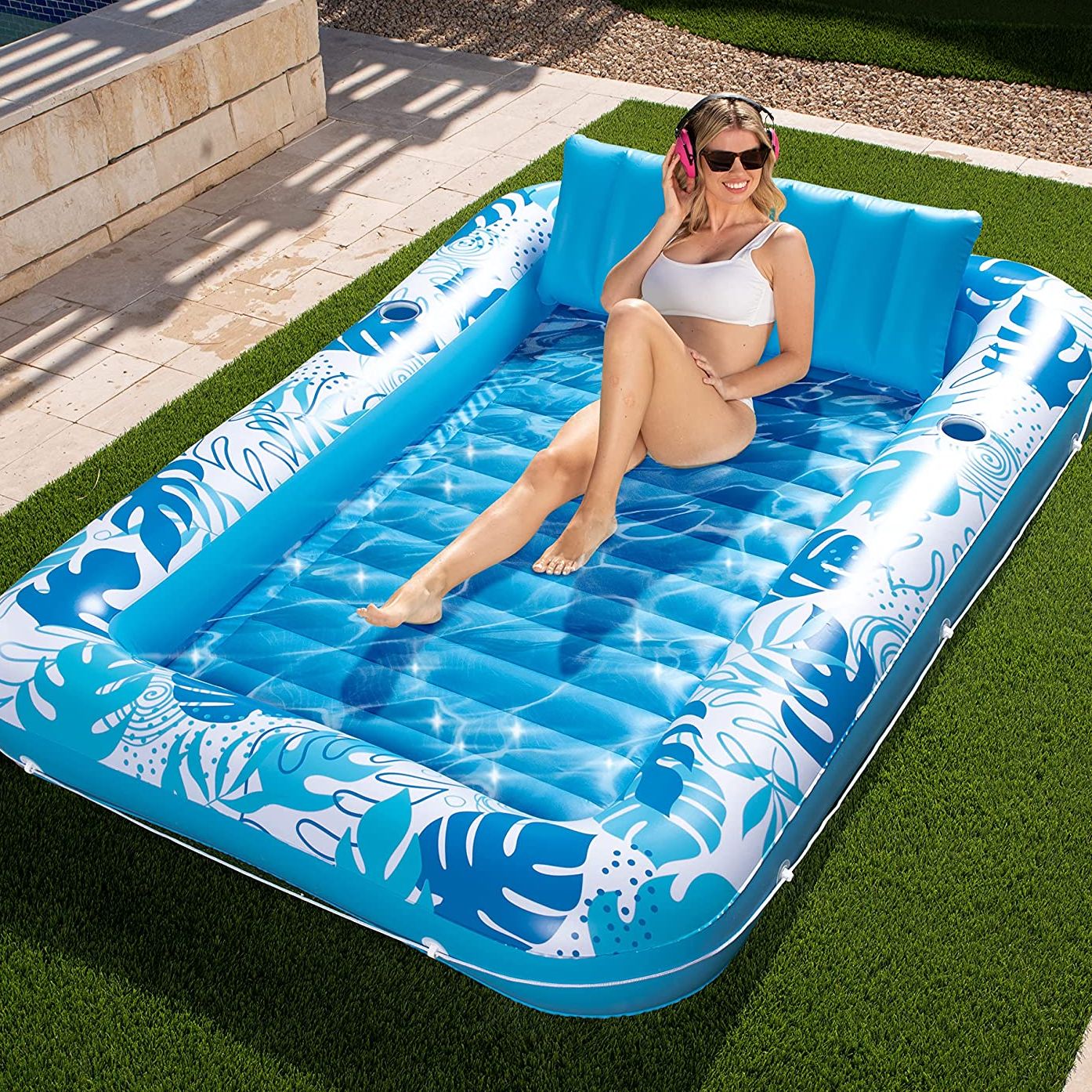 Everyone on TikTok Is Buying This Genius Sunbathing Tub From Amazon