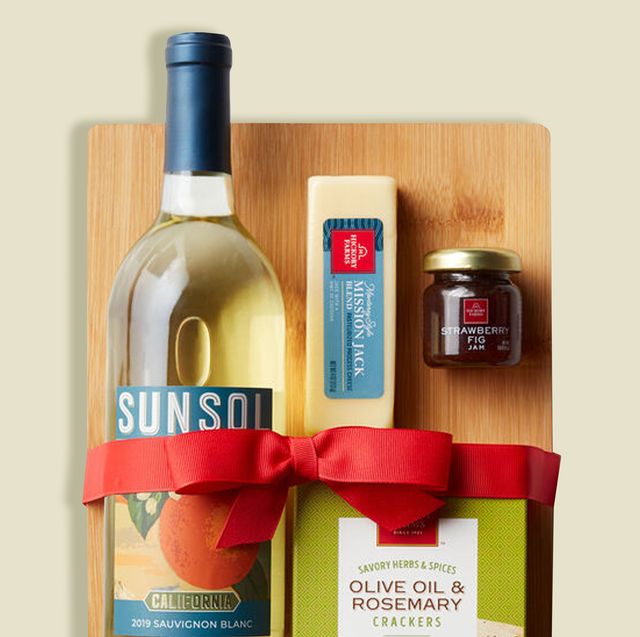 Cheese & Sausage Lover's Wine Gift Set