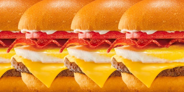 Food, Junk food, Breakfast sandwich, Hamburger, Fast food, Dish, Cheeseburger, Cuisine, Ingredient, Bacon sandwich, 