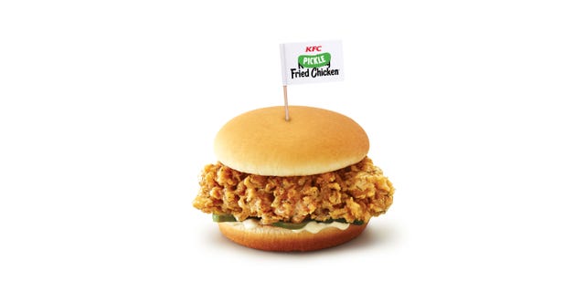 Food, Dish, Fast food, Junk food, Cuisine, Veggie burger, Hamburger, Cheeseburger, Slider, Finger food, 