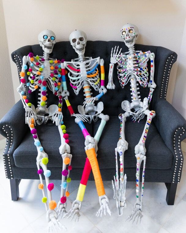 indoor halloween decorations skeletons
