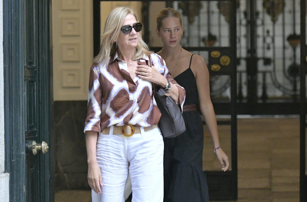 infanta cristina de borbon e irene urdangarin