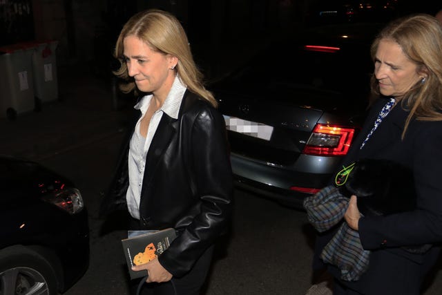 Infanta Cristina y la Infanta Elena